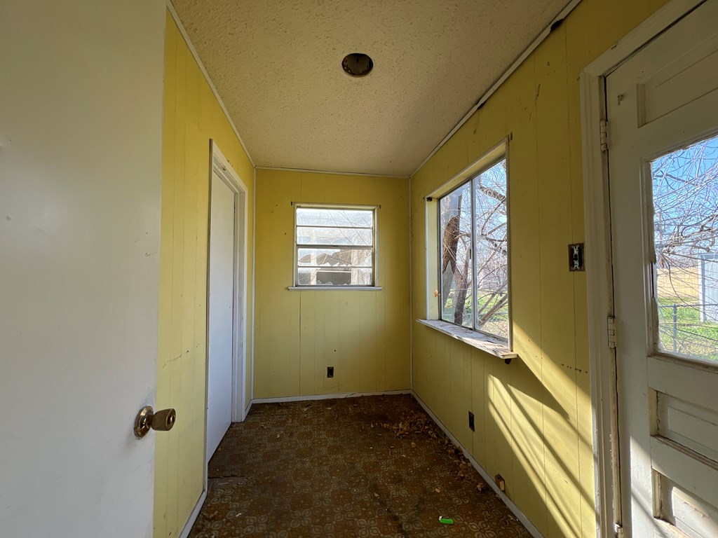 1906 Juanita Ave Property Photo 11