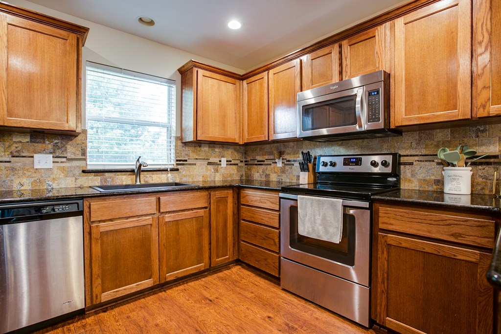 4974 Scarlet Oak Dr Property Photo 15