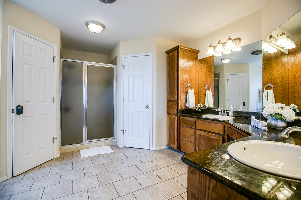 4974 Scarlet Oak Dr Property Photo 20