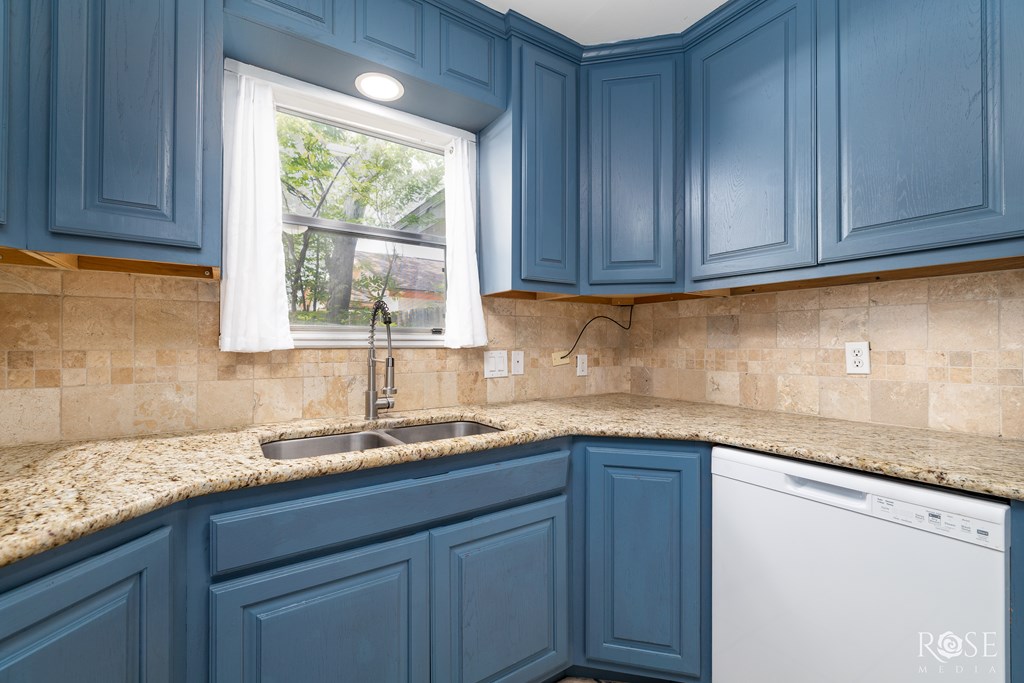 3109 College Hills Circle Property Photo 9