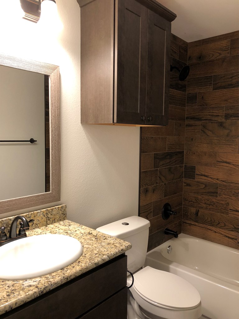 1324 Austin St Property Photo 5