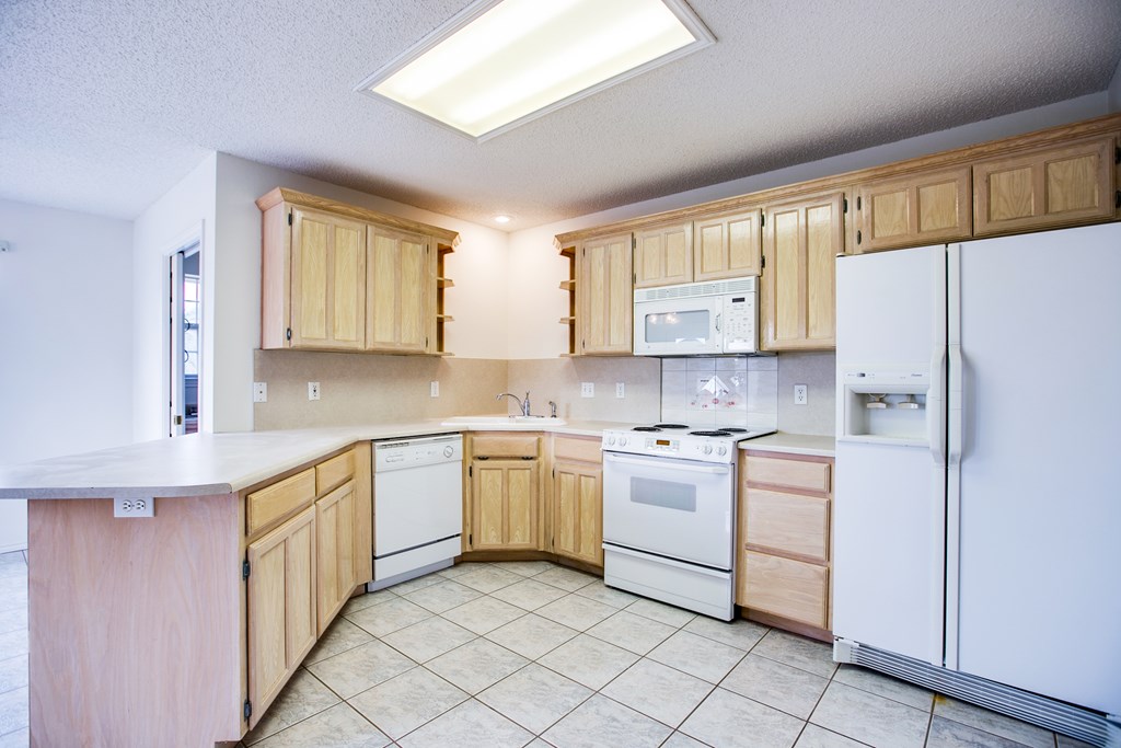 1021 Avondale Ave Property Photo 19