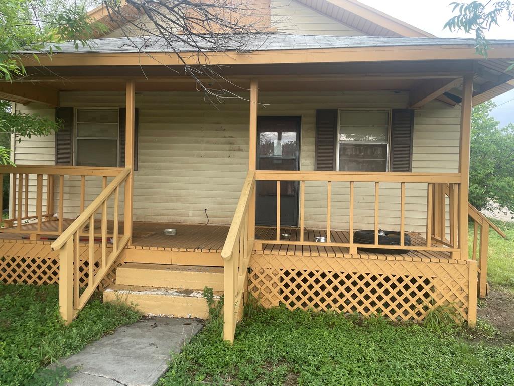 2602 Waco St Property Photo 1
