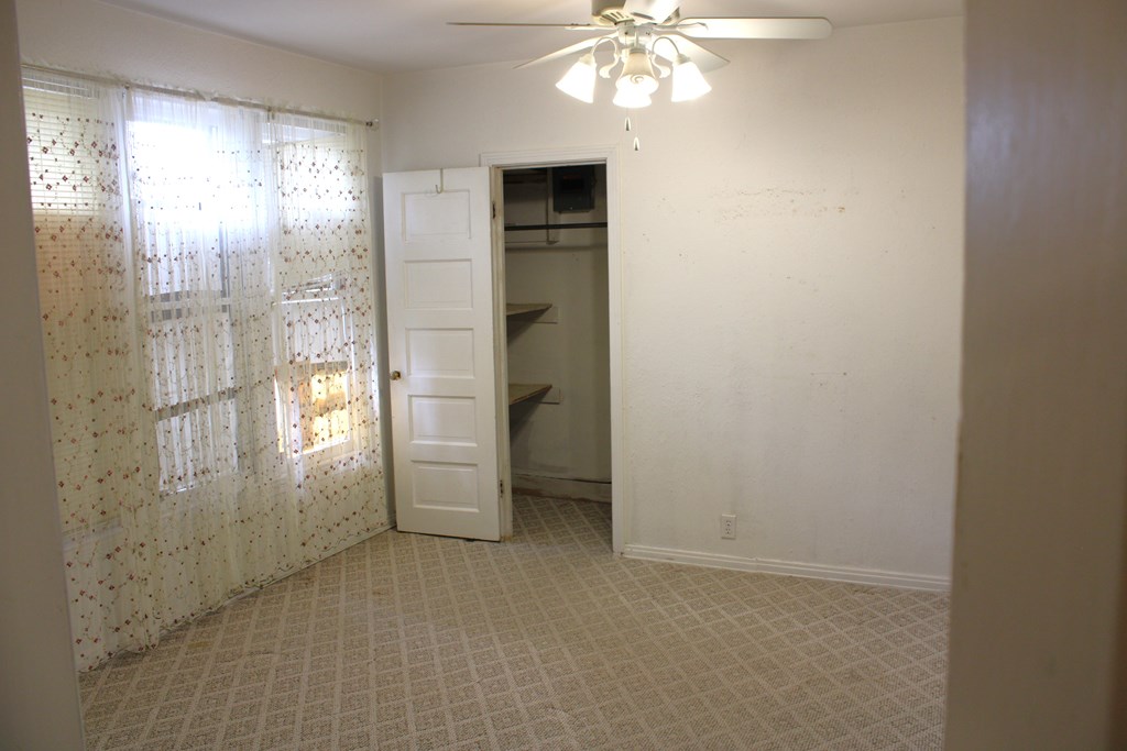 1008 10th St Property Photo 14