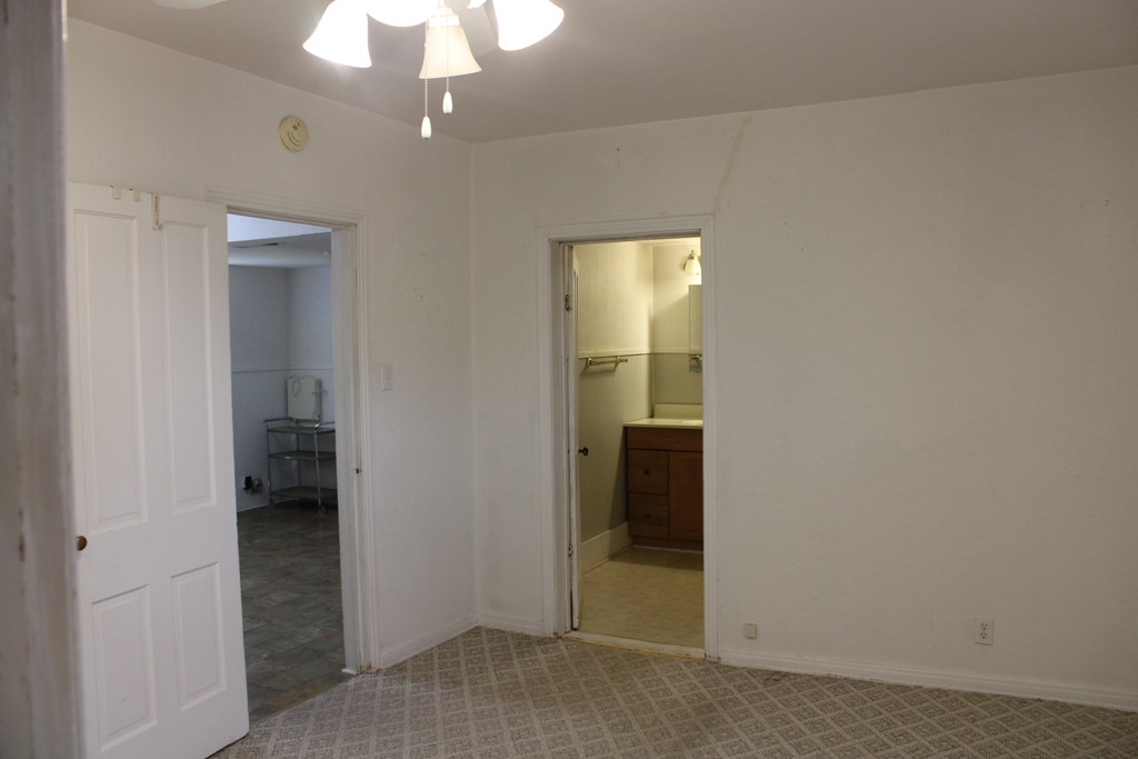 1008 10th St Property Photo 15