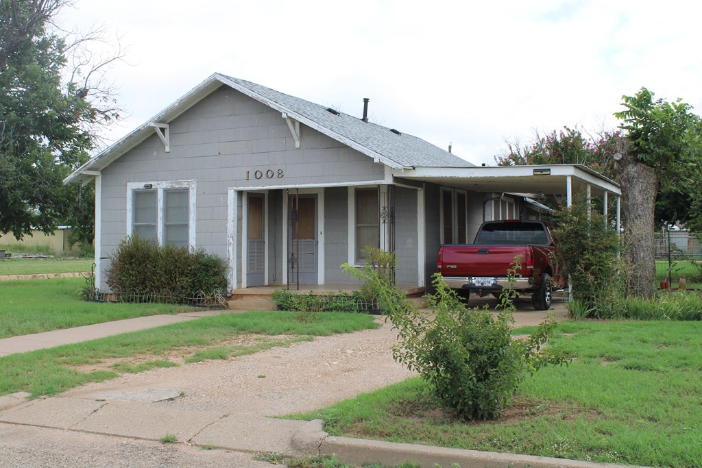 1008 10th Street Property Photo 2