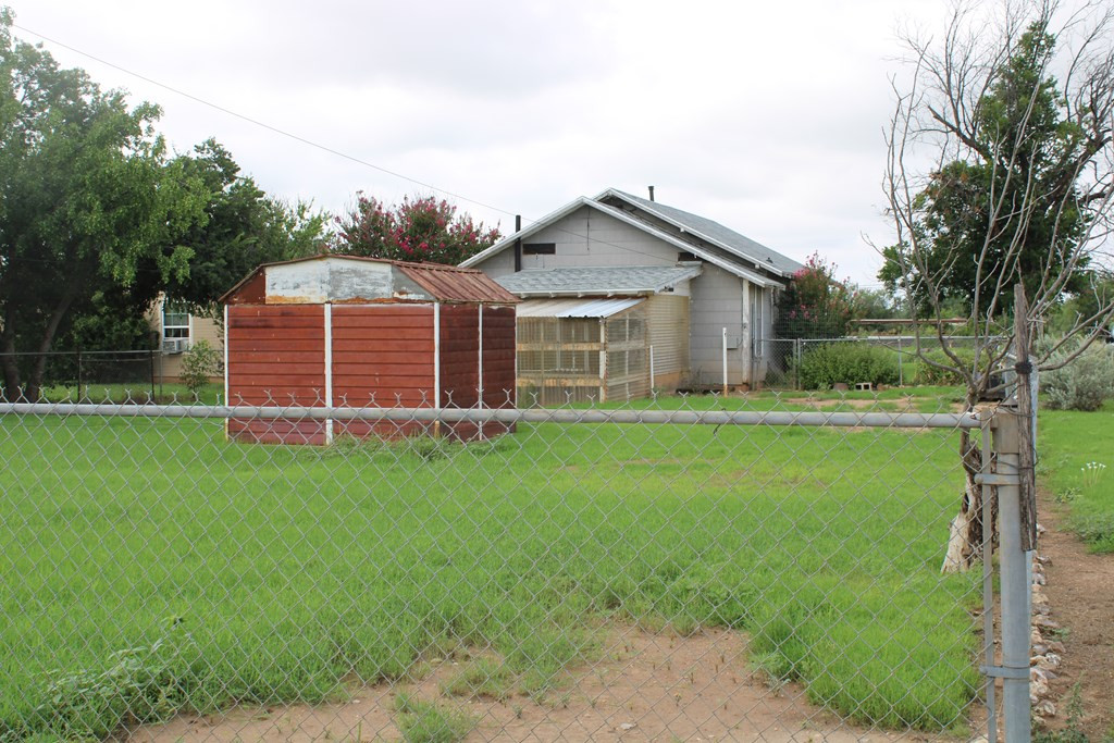 1008 10th Street Property Photo 4