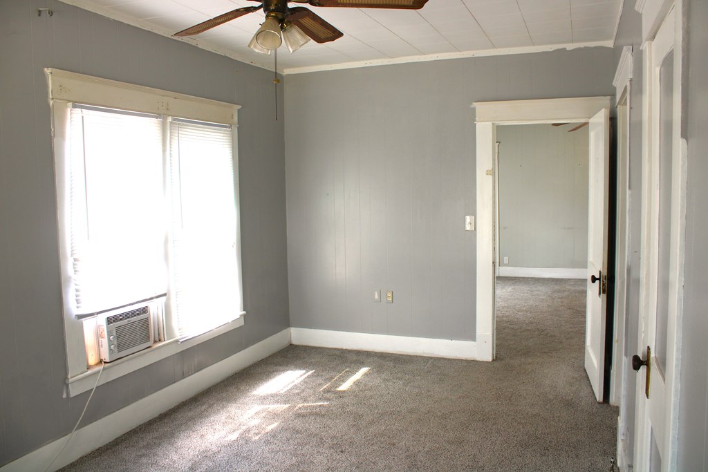 1002 Broadway St Property Photo 10