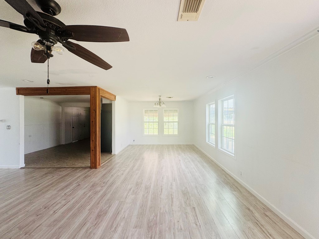 3210 Lake Dr Property Photo 2