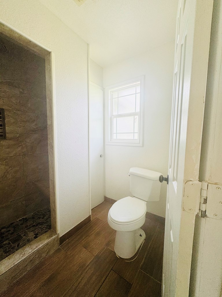 3210 Lake Dr Property Photo 12