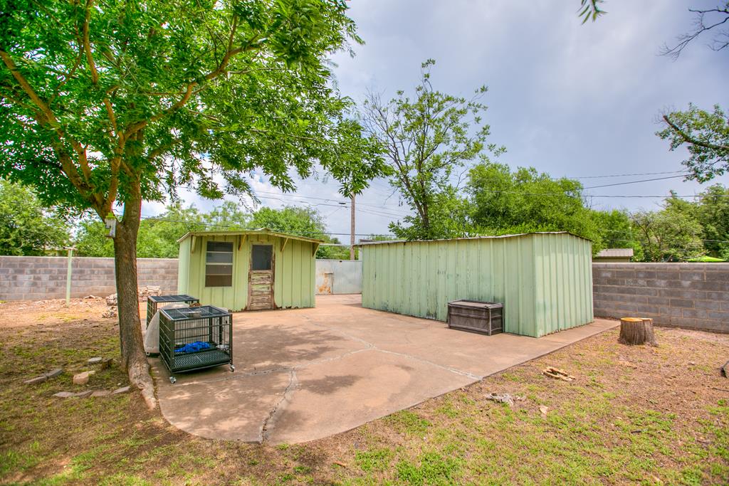 2504 Jann Dr Property Photo 27