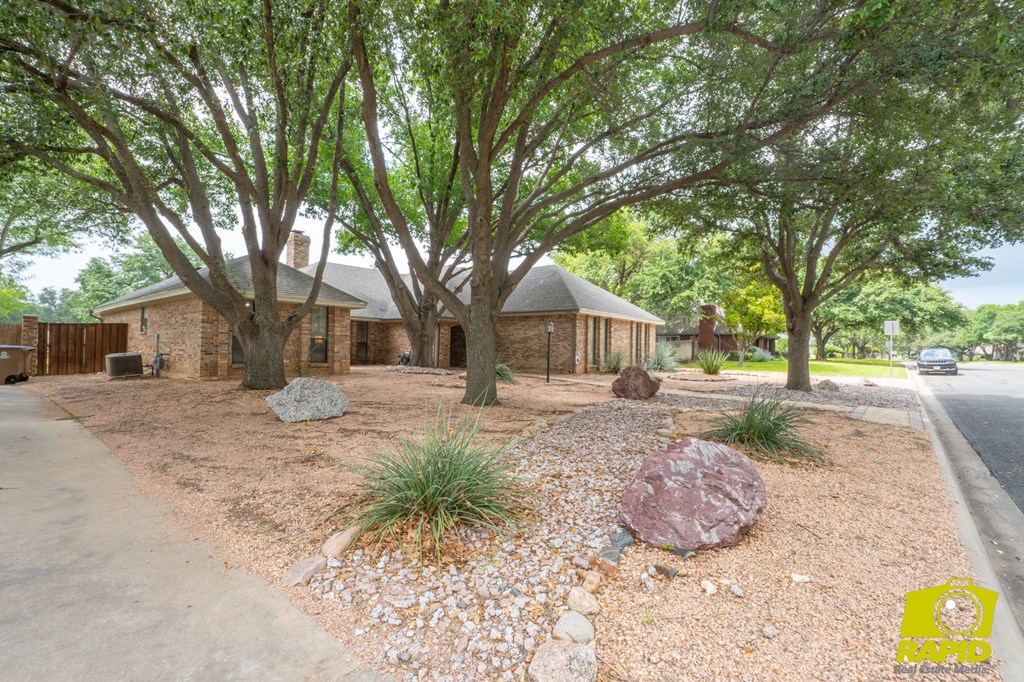 5234 Beverly Dr Property Photo 3