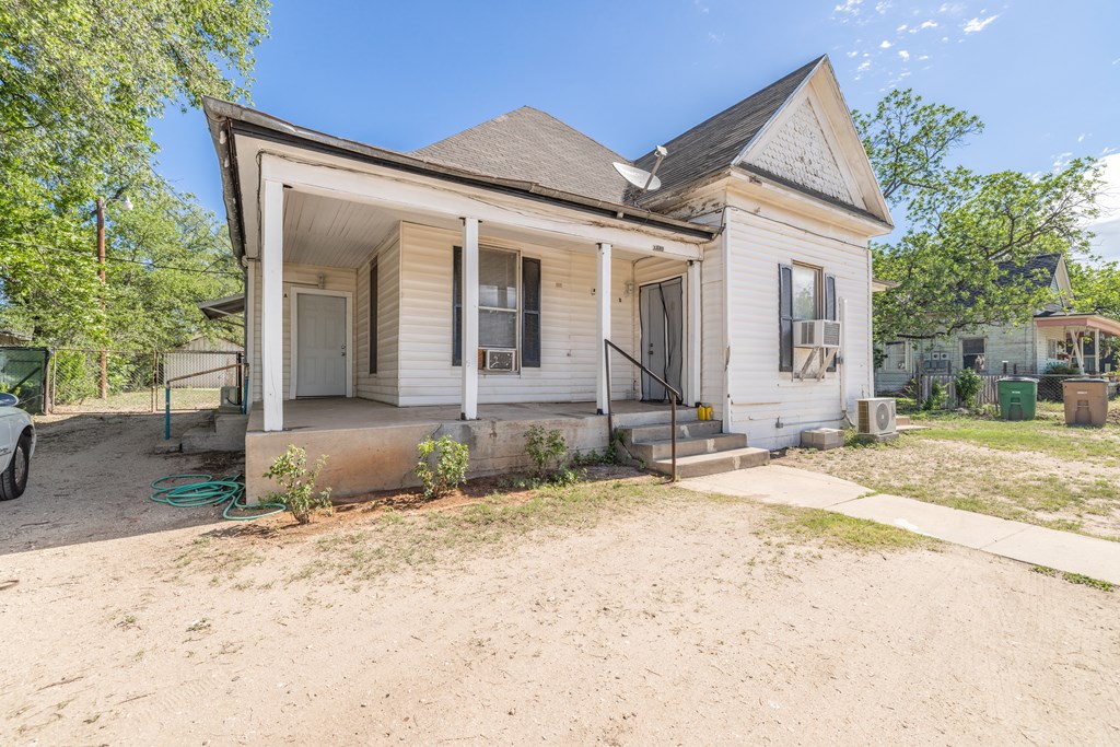 410 Spaulding St Property Photo 3