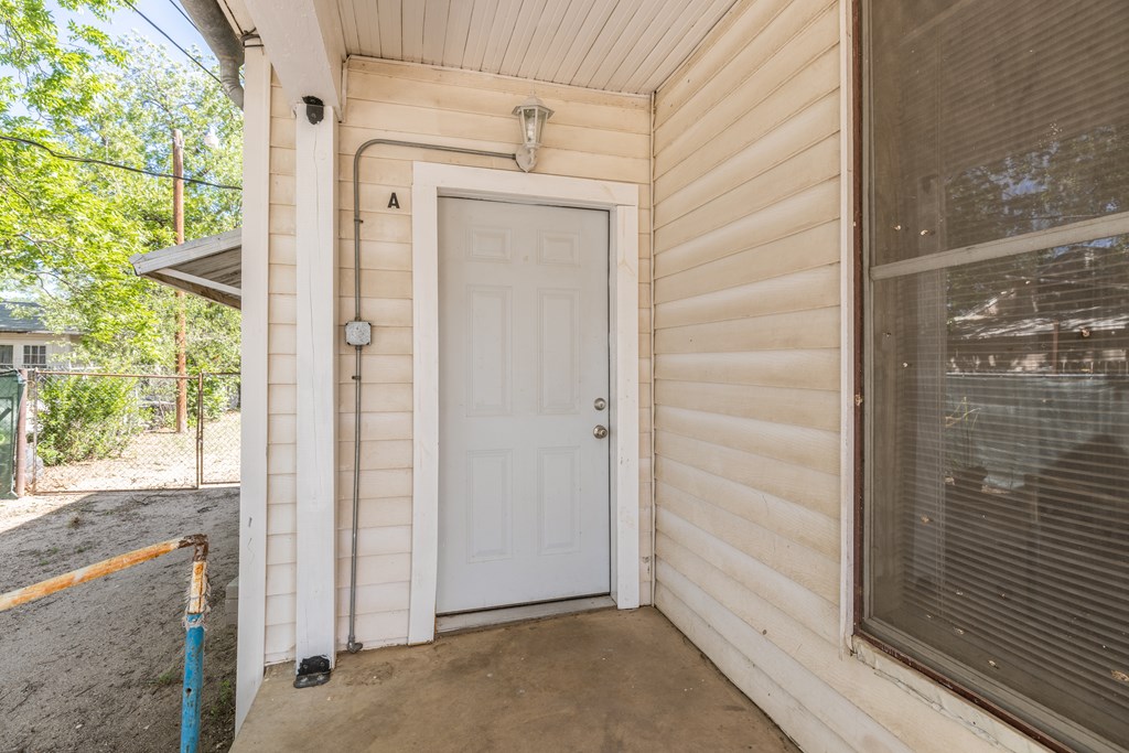 410 Spaulding St Property Photo 4