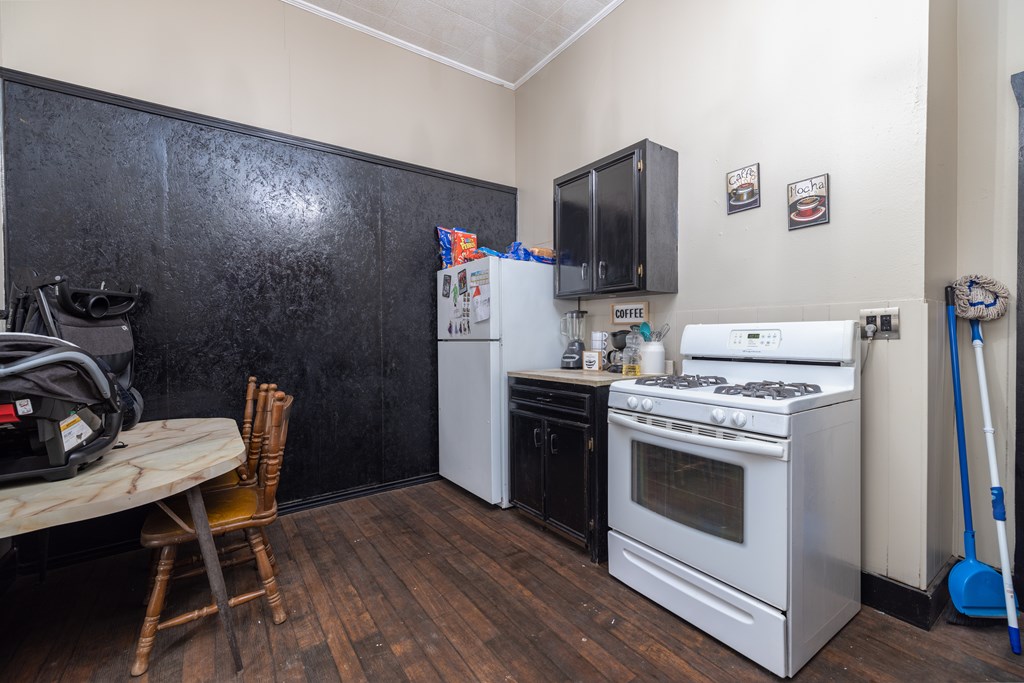 410 Spaulding St Property Photo 15