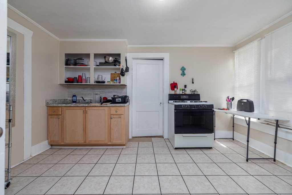 410 Spaulding St Property Photo 20