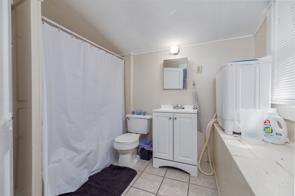 410 Spaulding St Property Photo 21