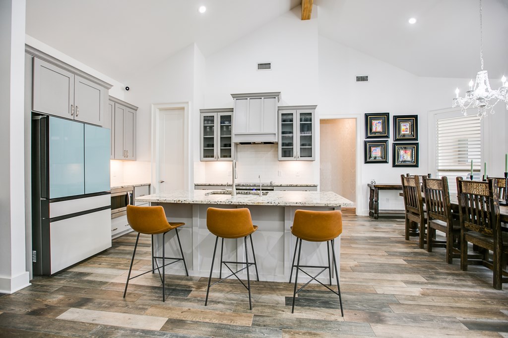 2118 Valleyview Dr Property Photo 13