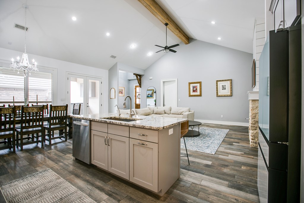 2118 Valleyview Dr Property Photo 17