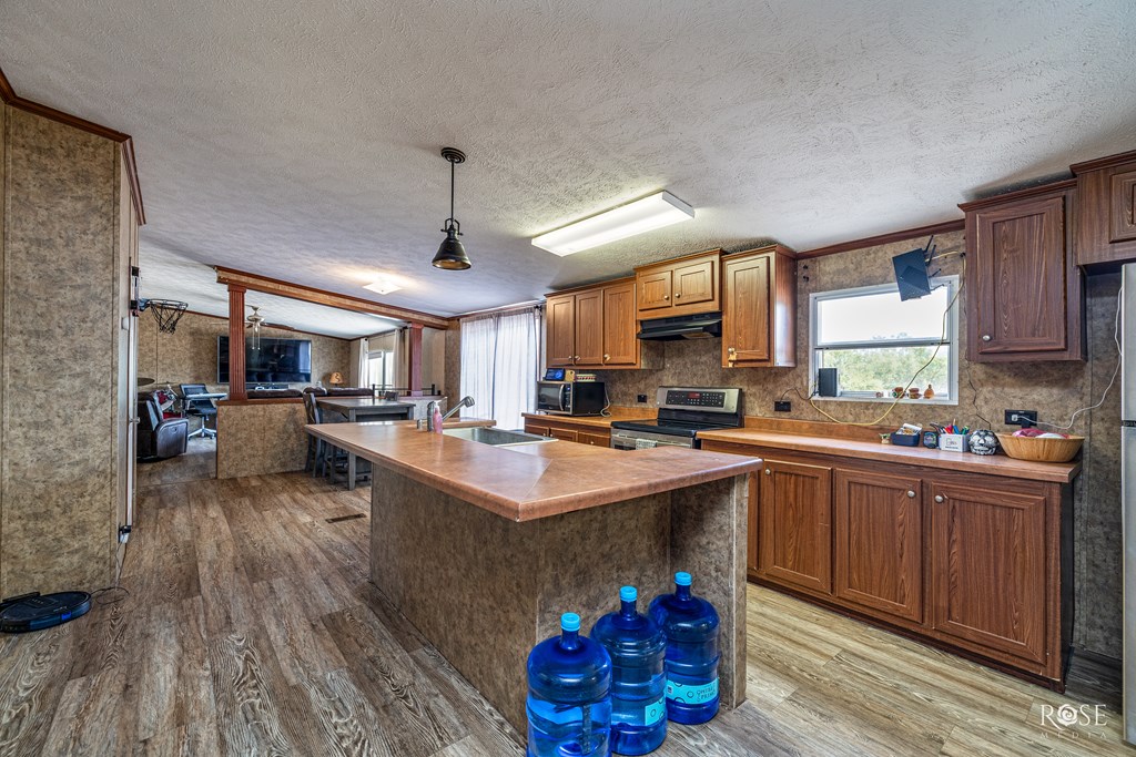 7036 Hwy 67 Property Photo 3