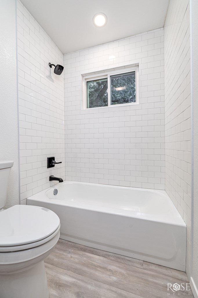 2215 Dartmouth Dr Property Photo 23