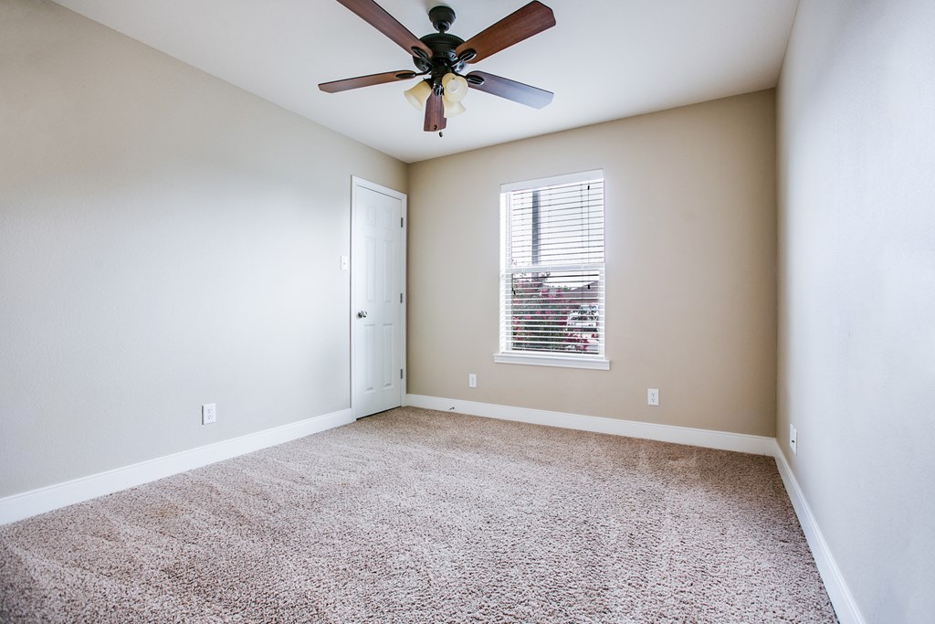 4149 Autumnwood Trail Property Photo 12