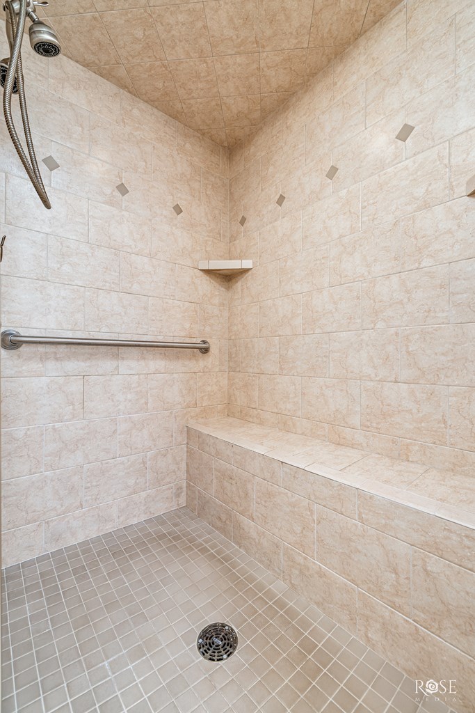 1527 Barbara Ave Property Photo 22