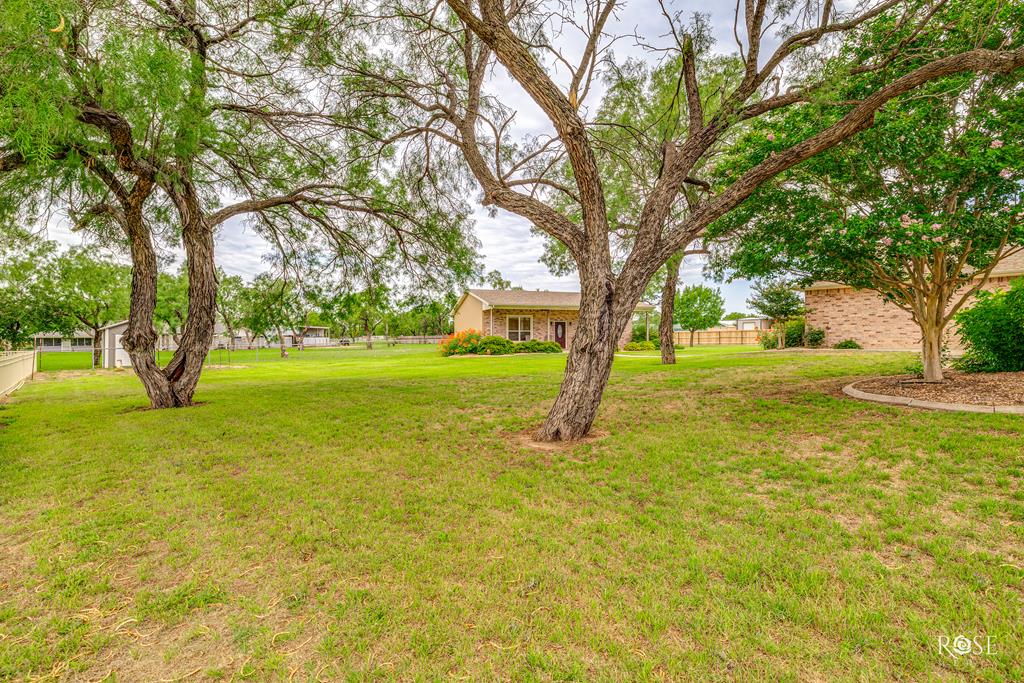 1527 Barbara Ave Property Photo 51