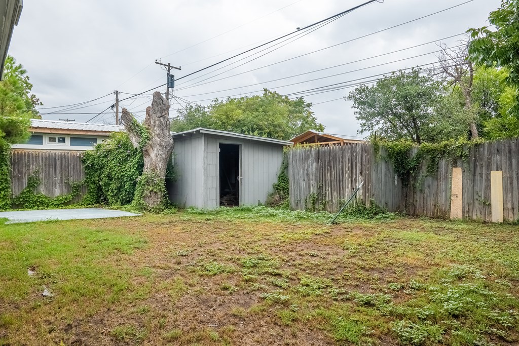 2204 Waco St Property Photo 19