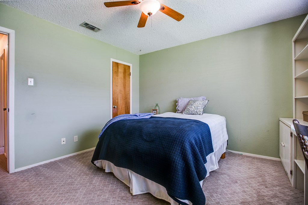 3205 Valleyview Blvd Property Photo 27