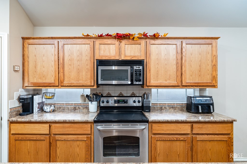 38 Amberwood Dr Property Photo 11