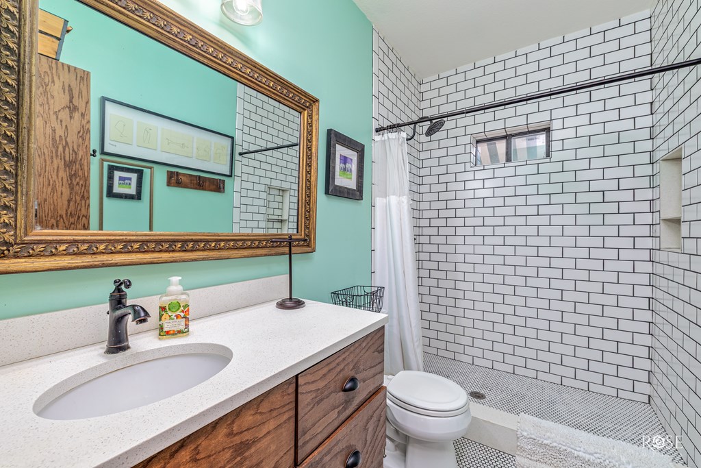 1410 Mackenzie St Property Photo 24