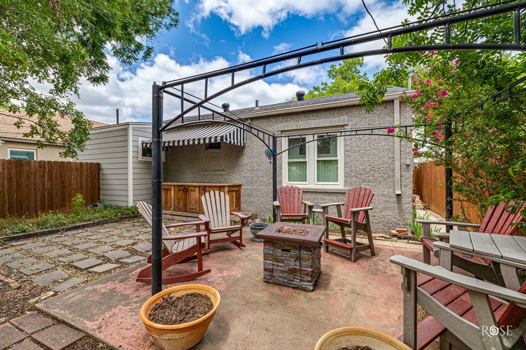 1410 Mackenzie St Property Photo 29