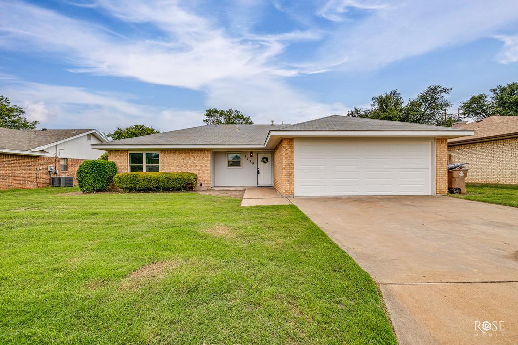 1729 Kansas Ave Property Photo 1
