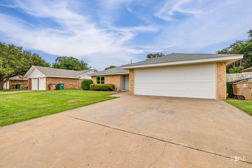 1729 Kansas Ave Property Photo 3