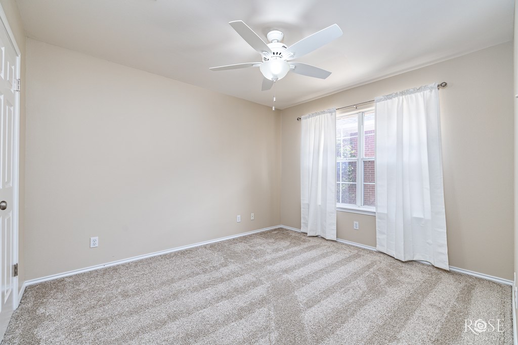 1217 Dorchester Dr Property Photo 22