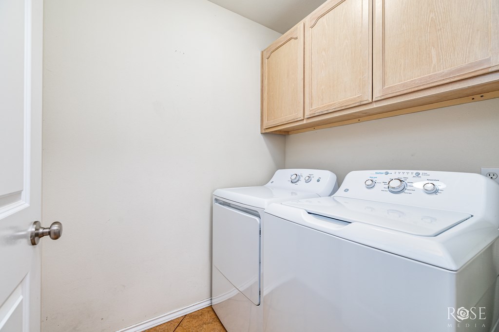 1217 Dorchester Dr Property Photo 25