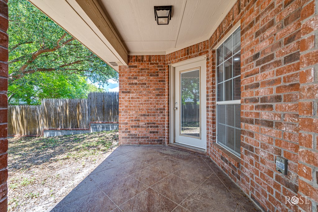 1217 Dorchester Dr Property Photo 36