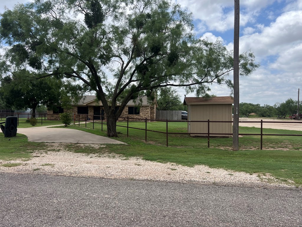 7809 Alma Jo Dr Property Photo 3