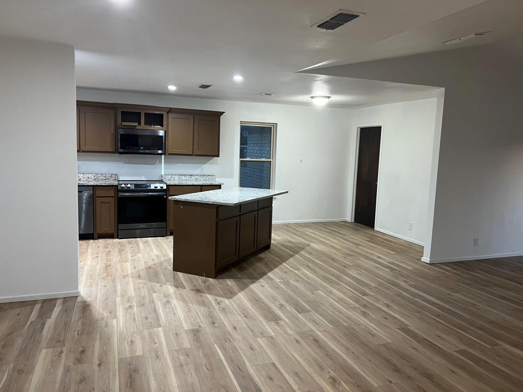 1008 Pine Property Photo 7