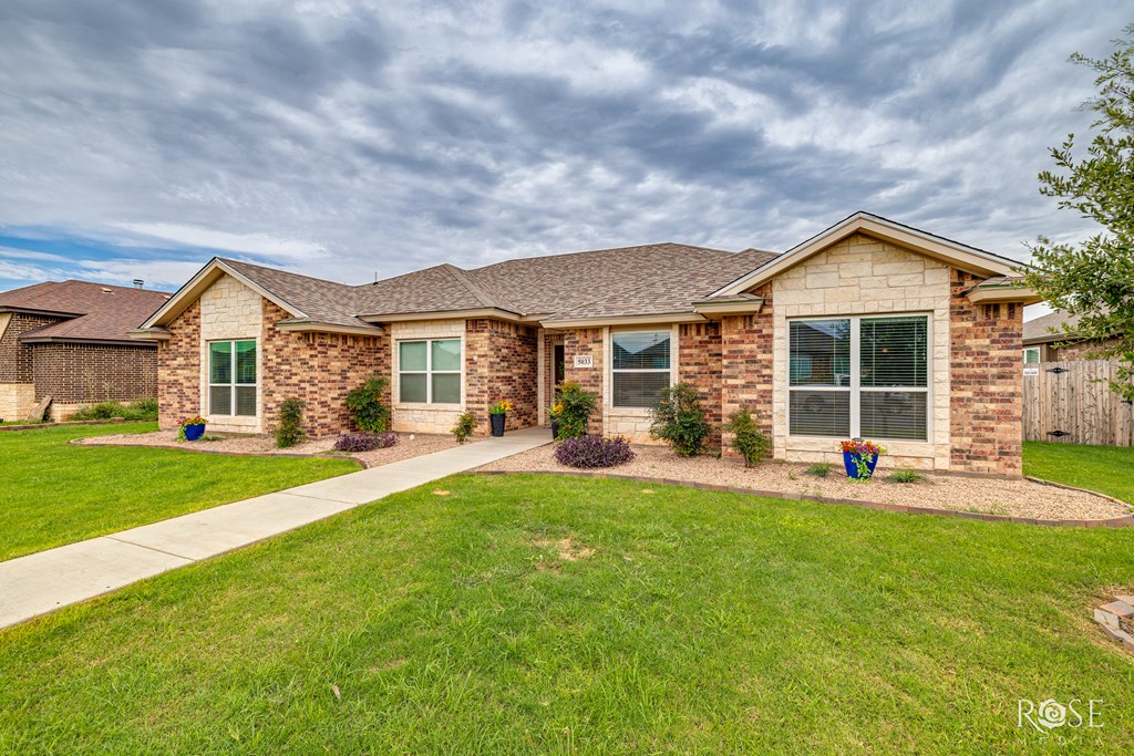 5033 Scarlet Oak Dr Property Photo 6