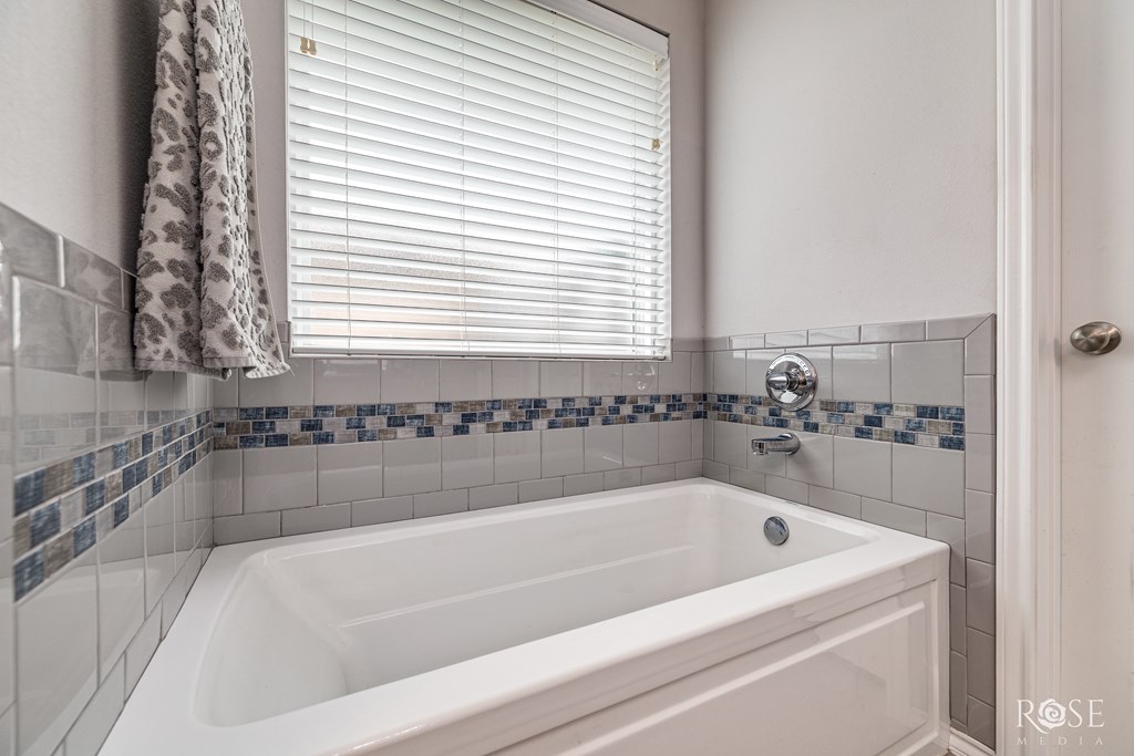 5033 Scarlet Oak Dr Property Photo 19