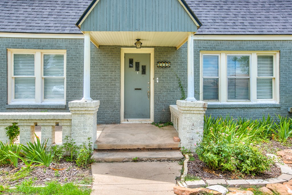 1113 Austin Ave Property Photo 5