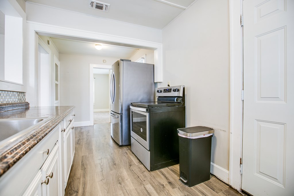 1113 Austin Ave Property Photo 15