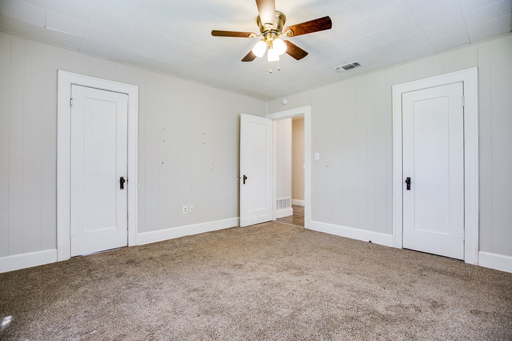 1113 Austin Ave Property Photo 22