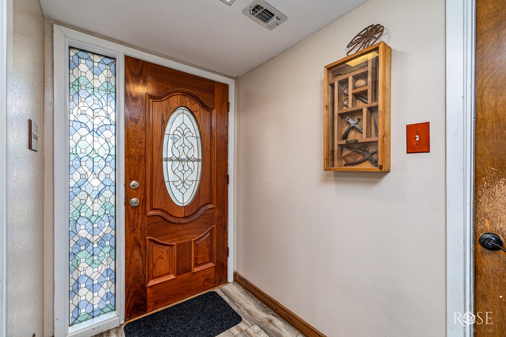 4223 Riverbend Property Photo 5