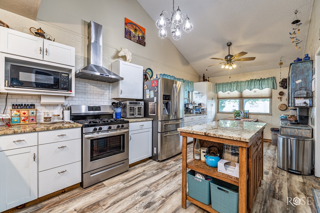 4223 Riverbend Property Photo 10