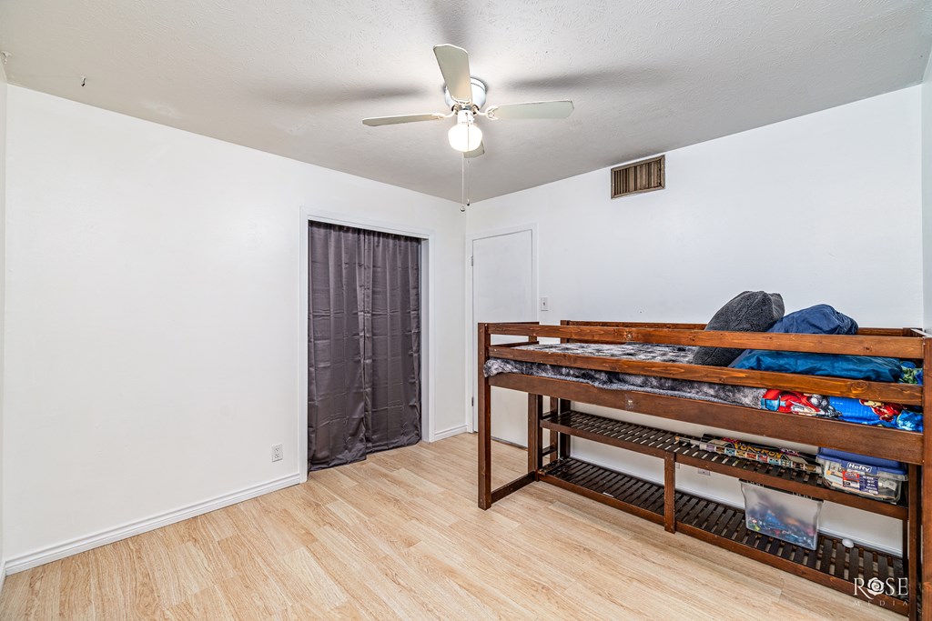 2306 Brown St Property Photo 16