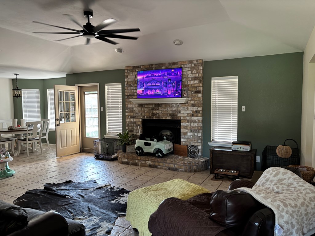 1206 Ricks Court Property Photo 4