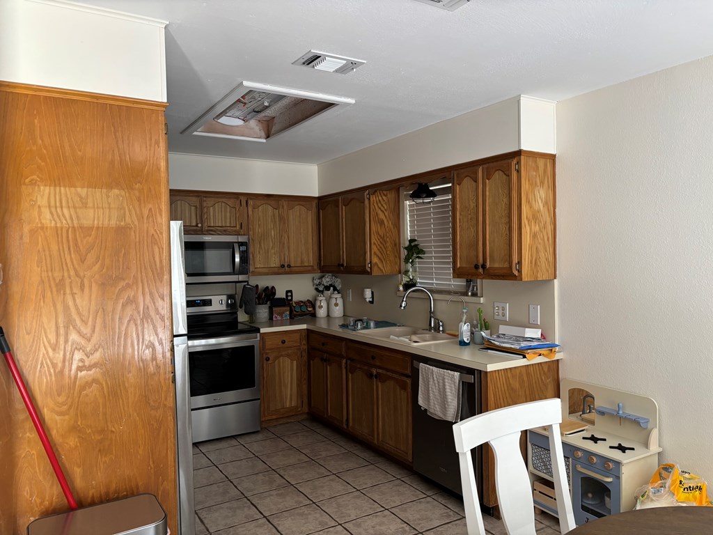 1206 Ricks Court Property Photo 6